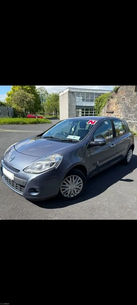 2010 Renault Clio - Image 1