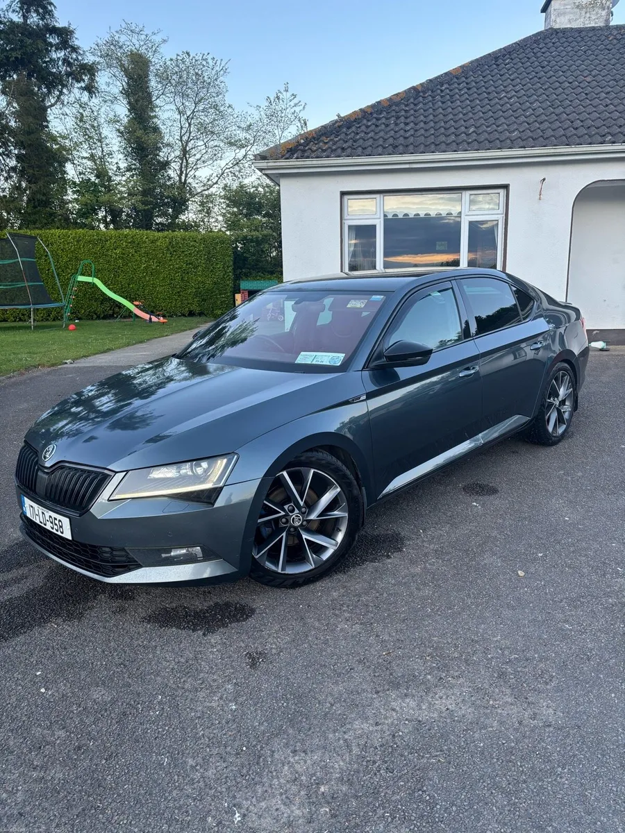 Skoda Superb 171 Sportline 2.0TDI Automatic 190BHP - Image 4