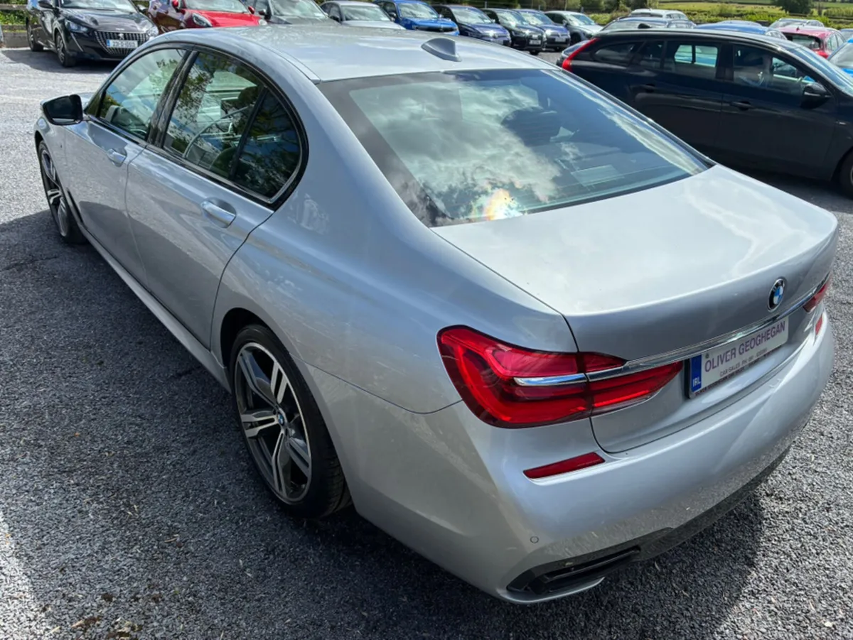 BMW 7-Series 730D M SPORT - Image 3