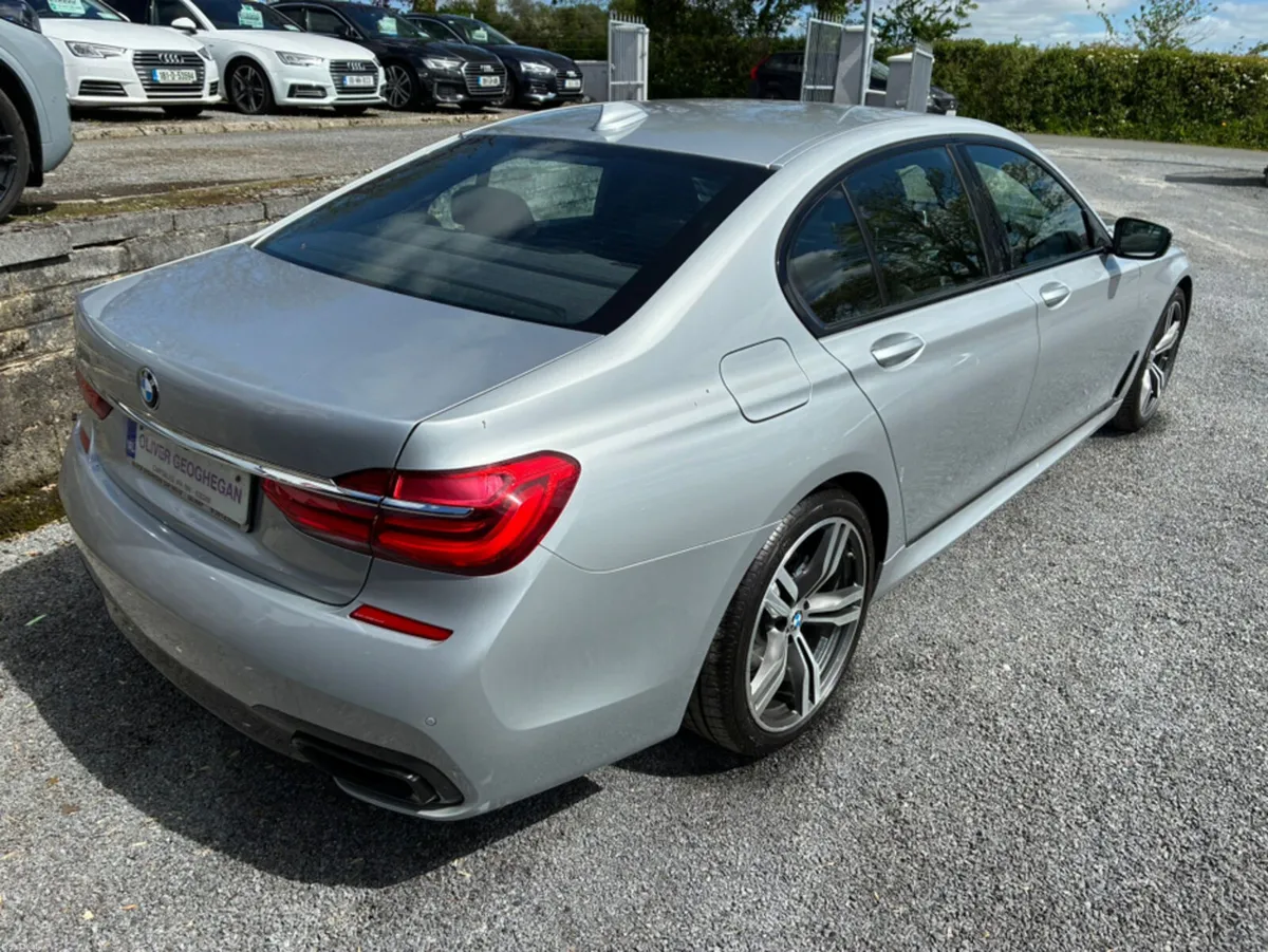 BMW 7-Series 730D M SPORT - Image 2
