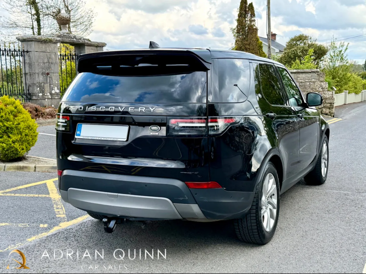 Land Rover Discovery 3.0 SDV6 300 BHP SE AUTO 2 SE - Image 5