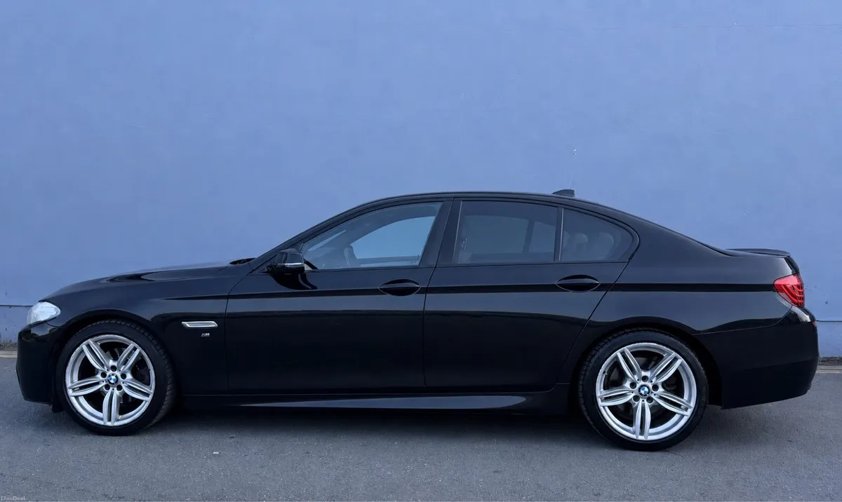 BMW 5 SERIES F10 520D M-Sport Plus LOW KMS - Image 4