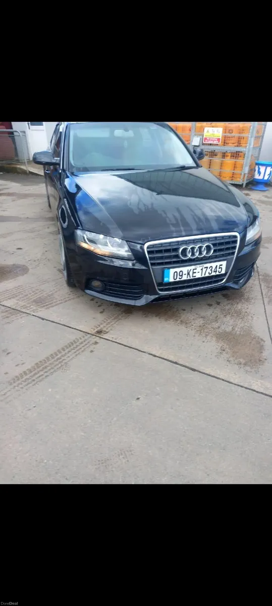 Audi A4 2009 - Image 2