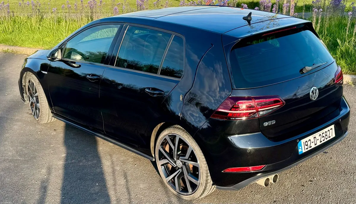 192 VW GOLF GTD TDI S-A 184BHP - Image 4