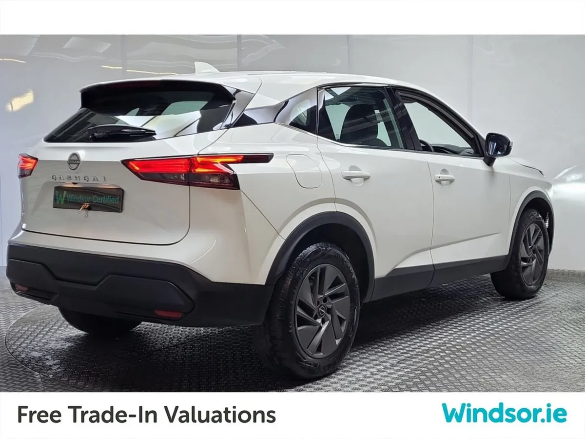 Nissan Qashqai 1.3 PET MILD HYBRID SV *3K Scrappag - Image 3