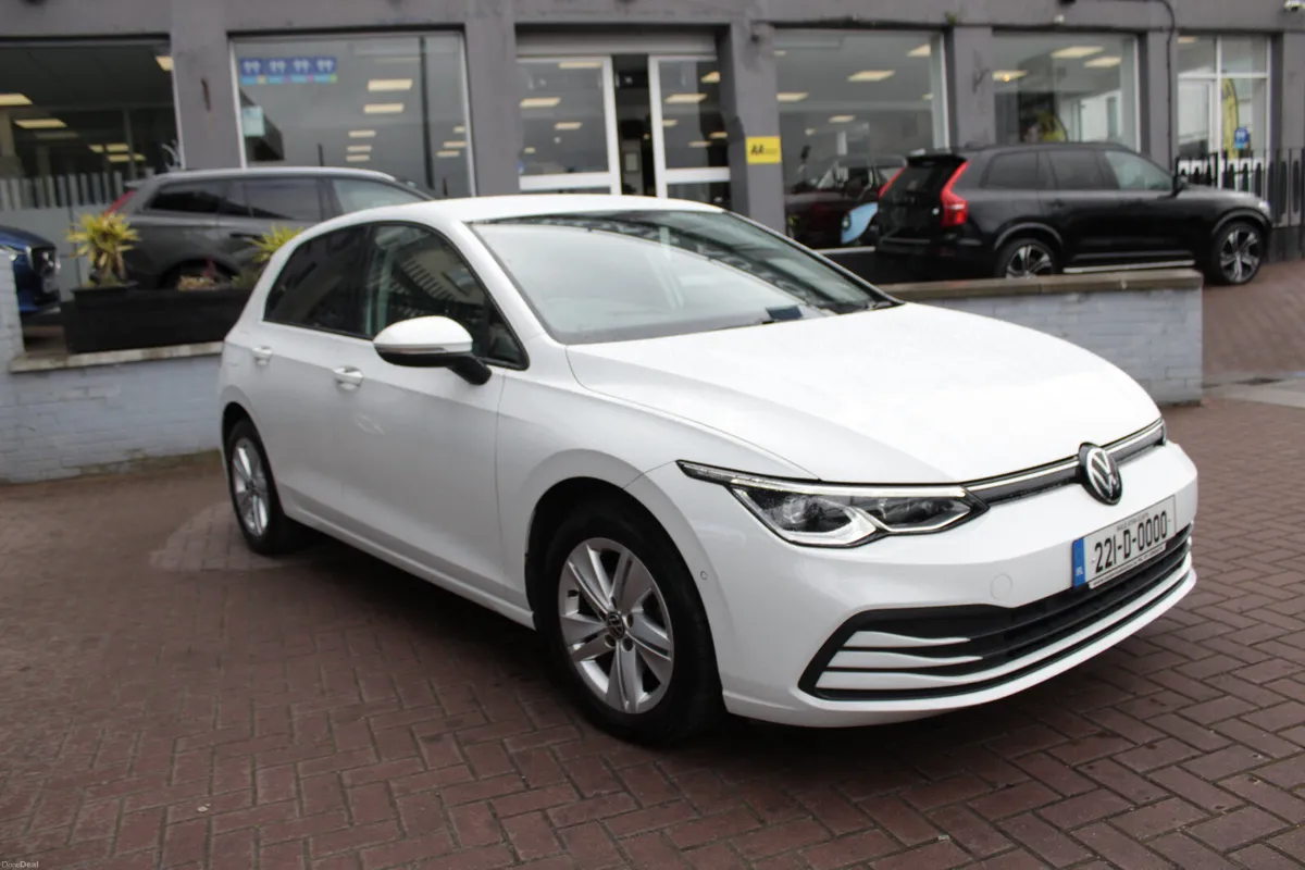 2022 VW GOLF - Image 1