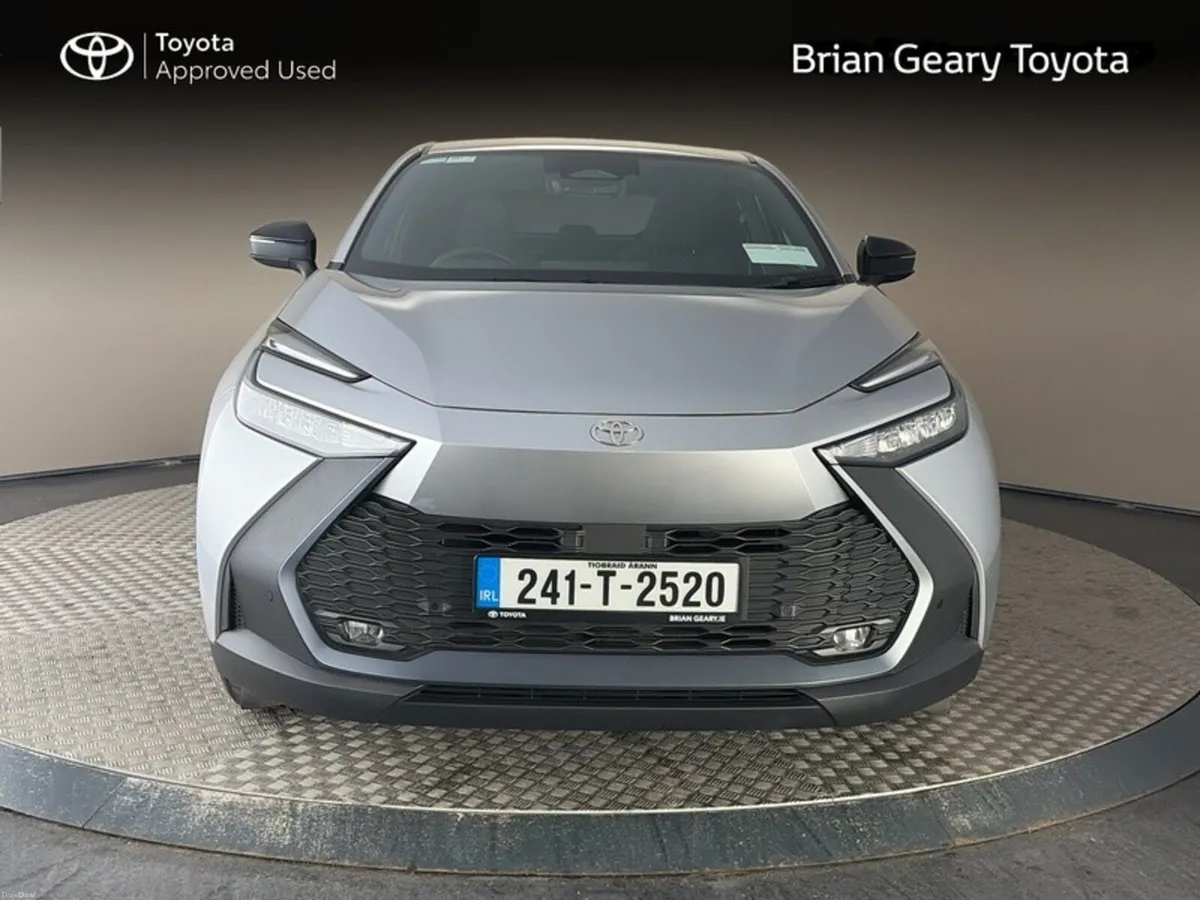 Toyota C-HR HYBRID SPORT - Image 5