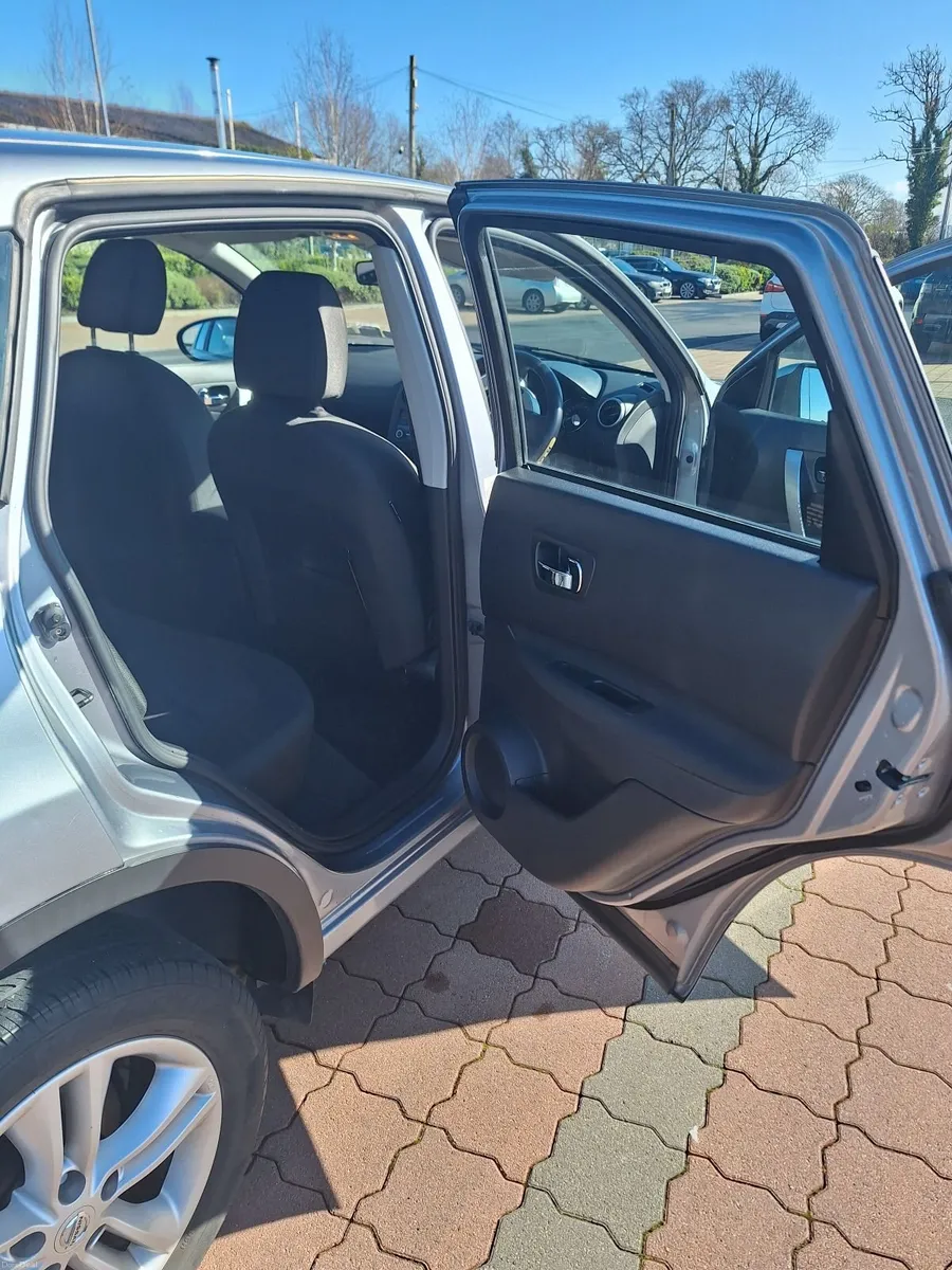 Nissan Qashqai 2012 - Image 1