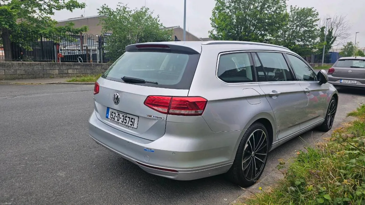 Car - Image 4