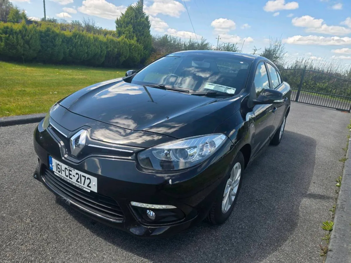 Renault Fluence Tested and Taxed 2028 - Image 2