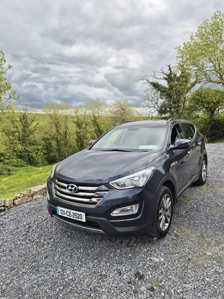 Hyundai Santa Fe. Executive Model. - Image 1