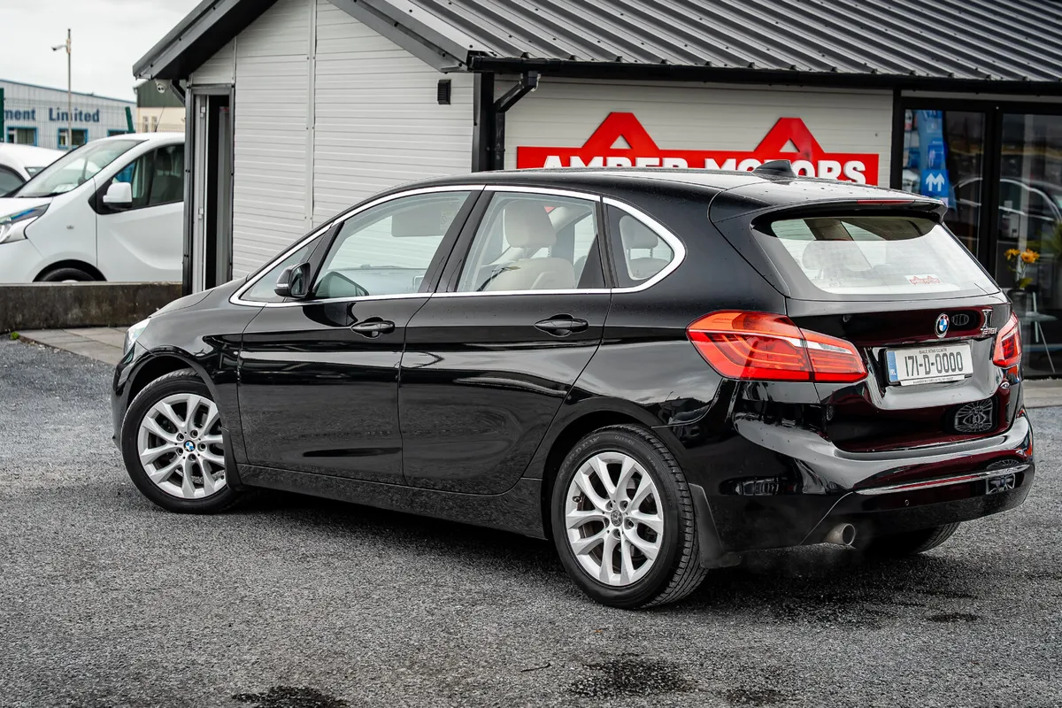 BMW 2-Series 2017 - Image 4