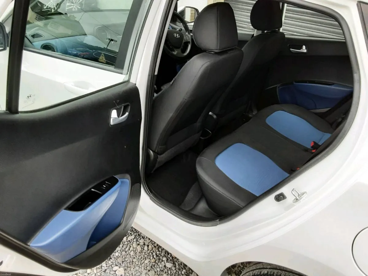 Hyundai i10   automatic 2016 - Image 2
