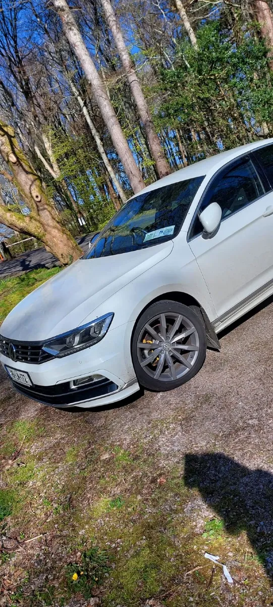Volkswagen Passat 2018 - Image 2