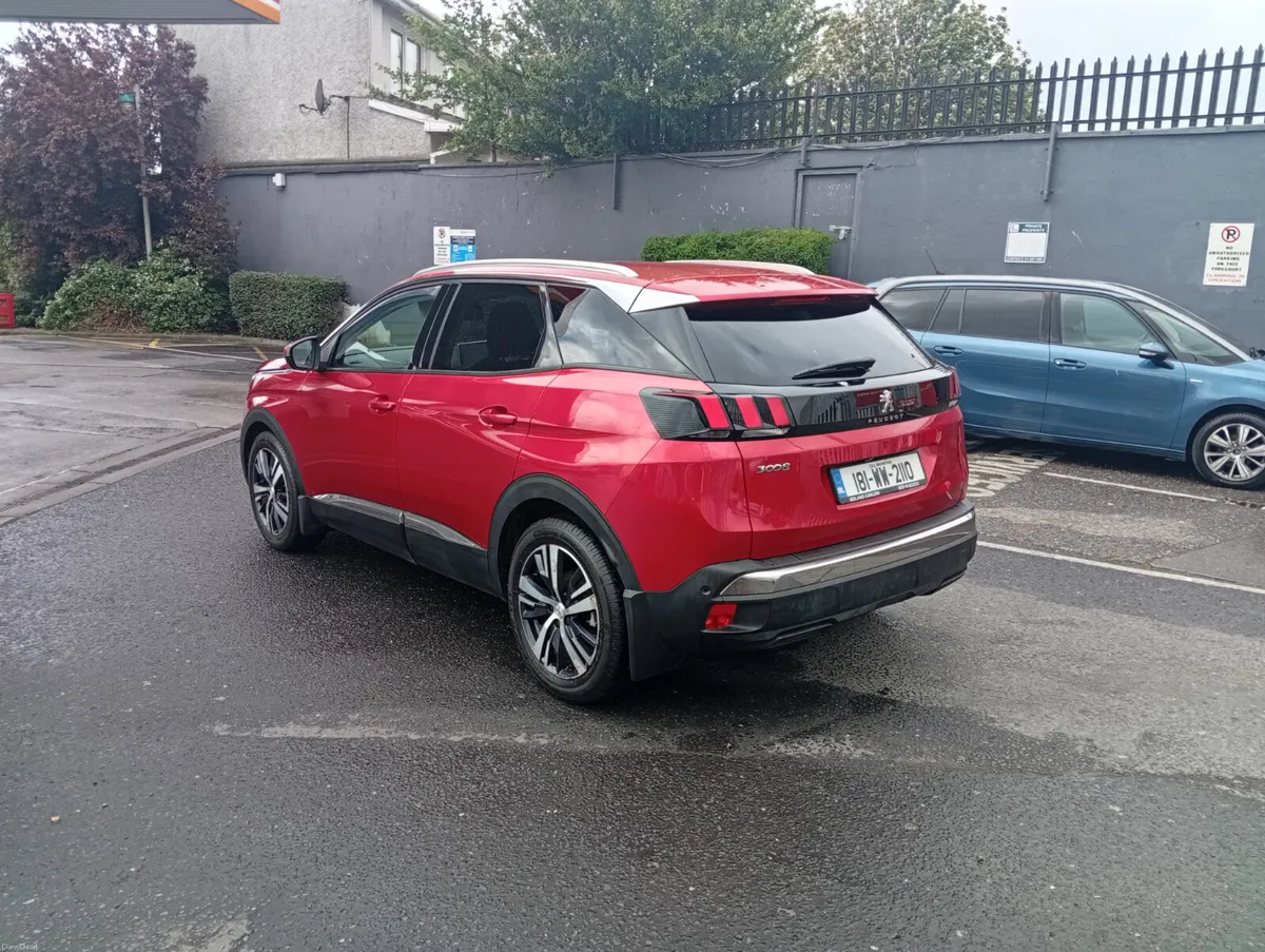 Peugeot 3008 1.6 hdi allure automatic - Image 4