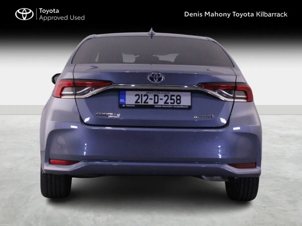 Toyota Corolla HYBRID LUNA SPORT 4DR AUTO - Image 4