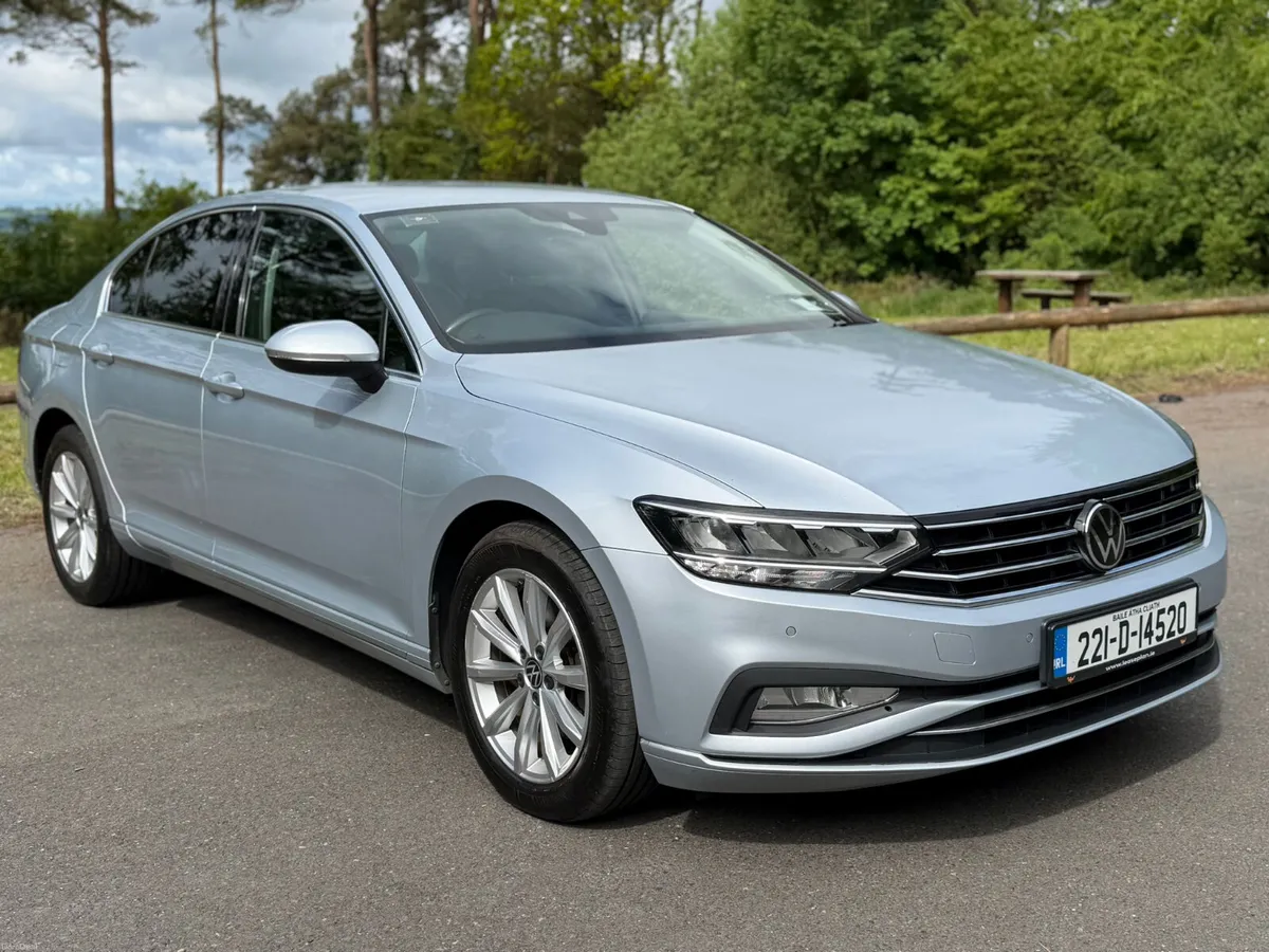 2022  Volkswagen Passat 2.0 TDI 150HP Business - Image 1