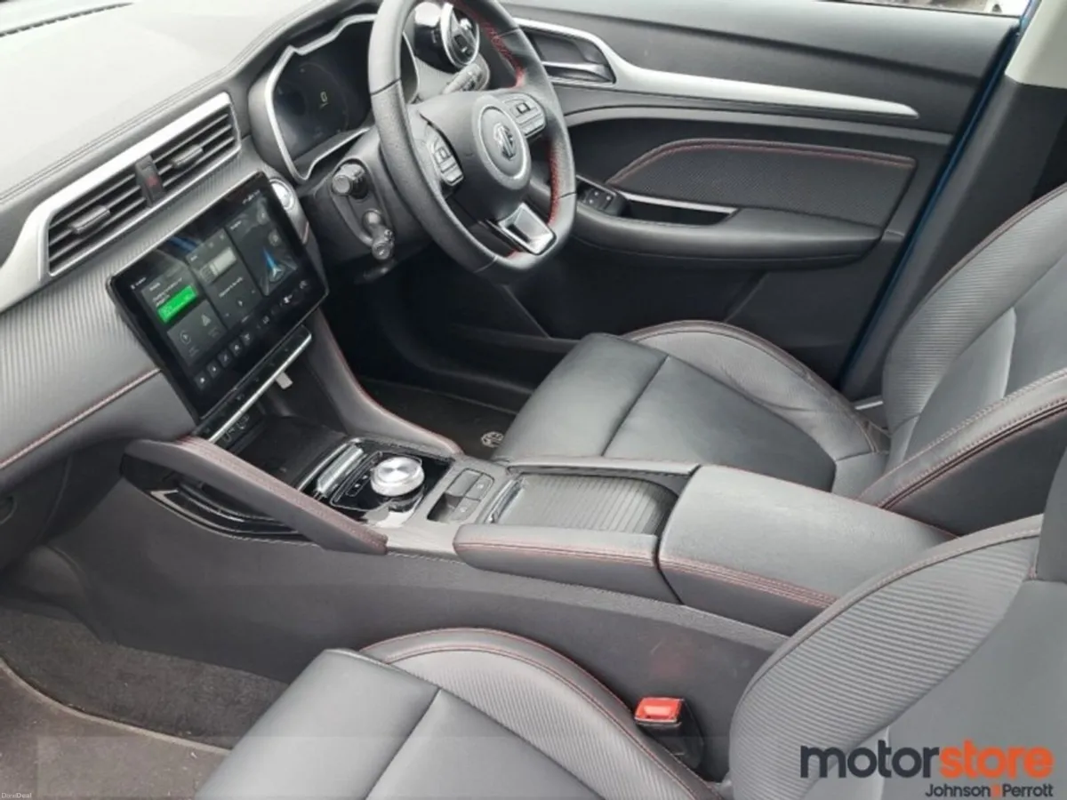 MG ZS Exclusive TINY MILEAGE/ HUGE SPEC - Image 4