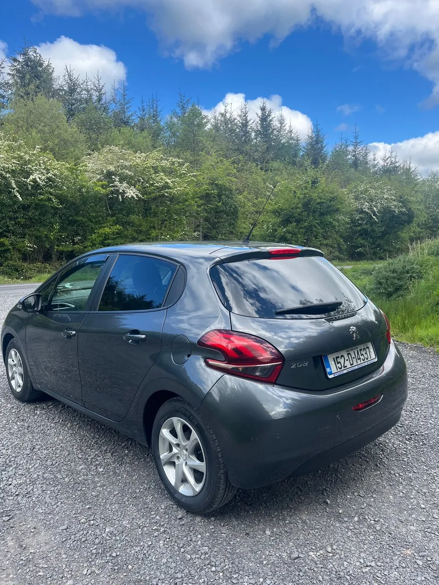 Peugeot 208 - Image 4