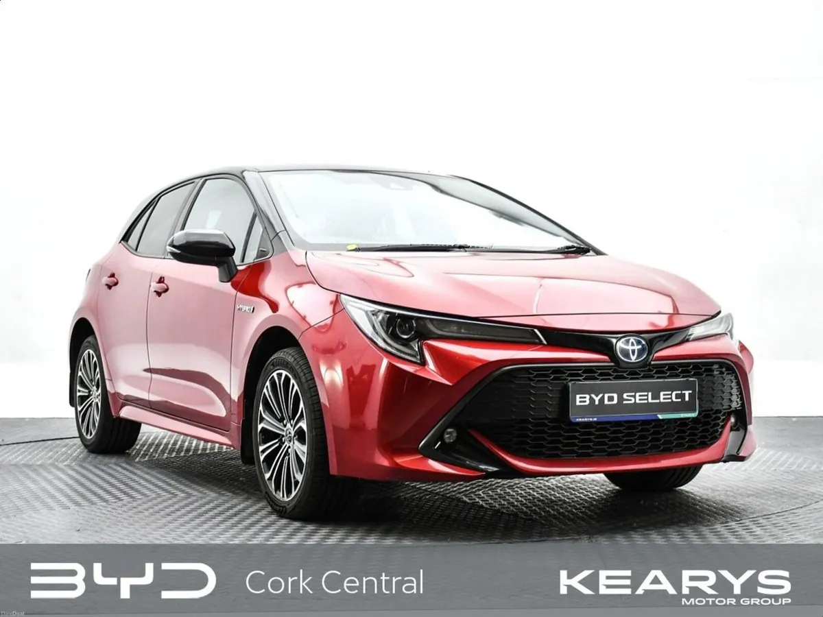 Toyota Corolla 1.8 Hybrid Luna Sport Hatchback 2 T - Image 1