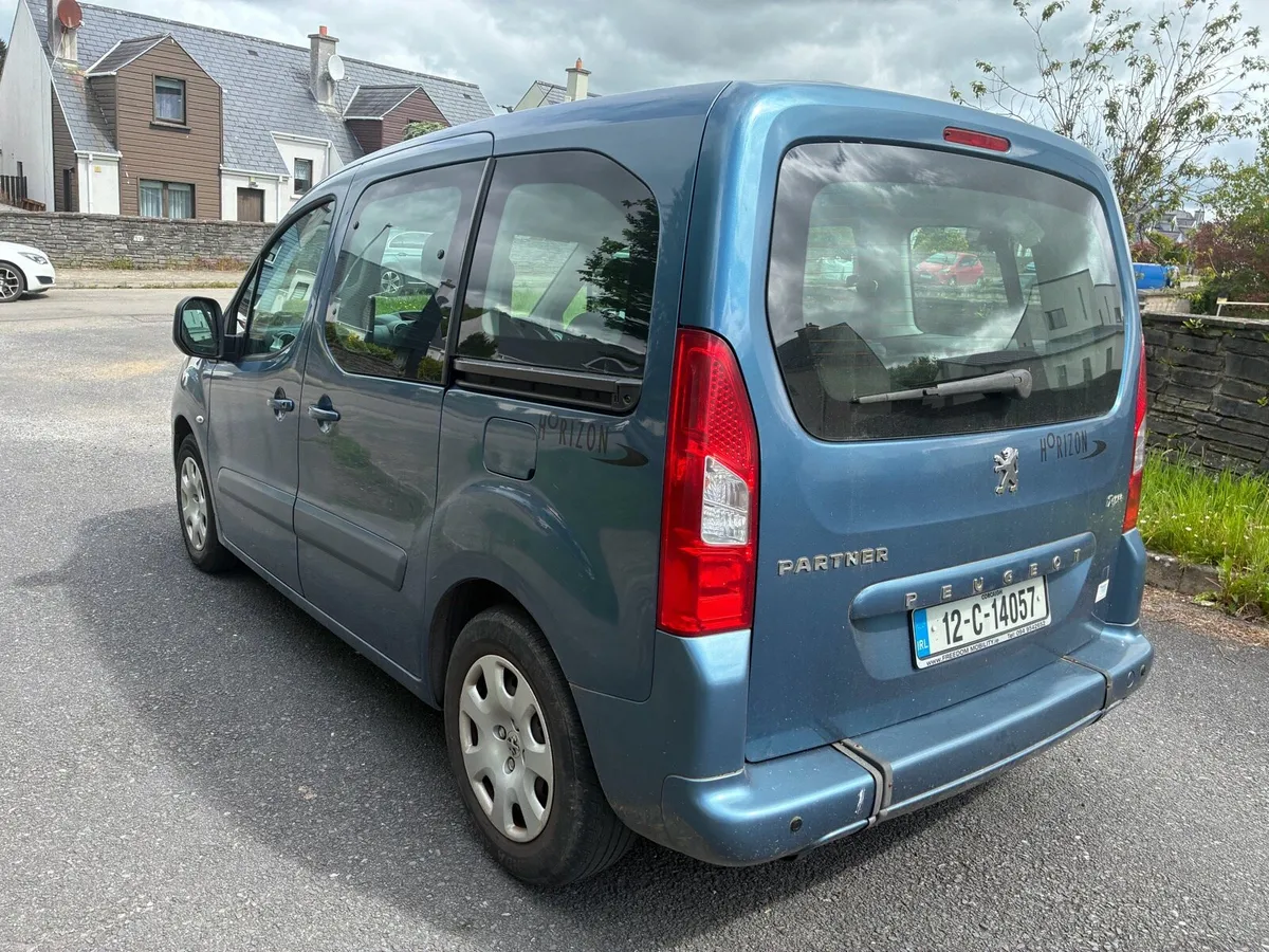 12 PEUGEOT PARTNER 1.6 WHEELCHAIR LOW MILAGE €4500 - Image 4