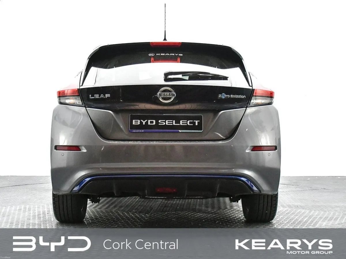 Nissan Leaf SV Premium 40 kWh - Image 3