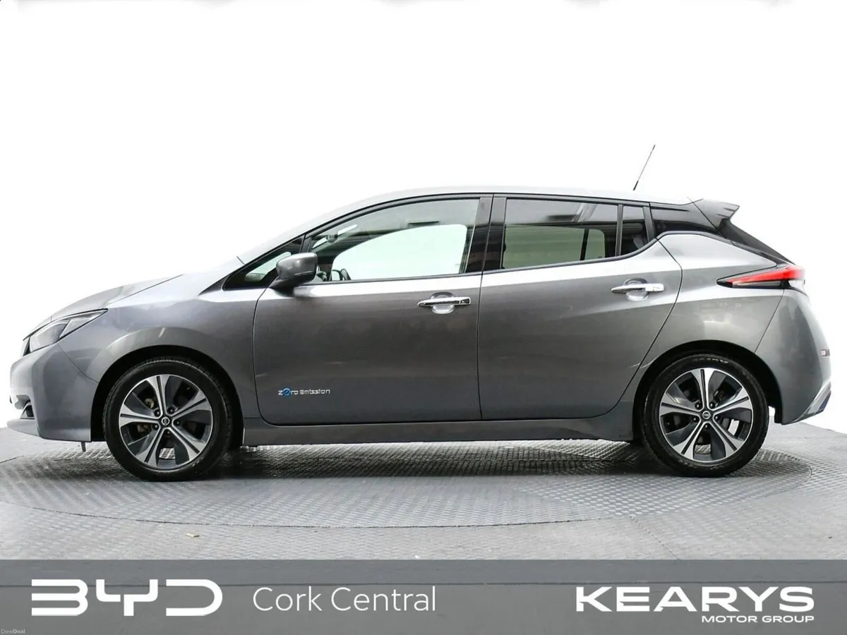Nissan Leaf SV Premium 40 kWh - Image 4