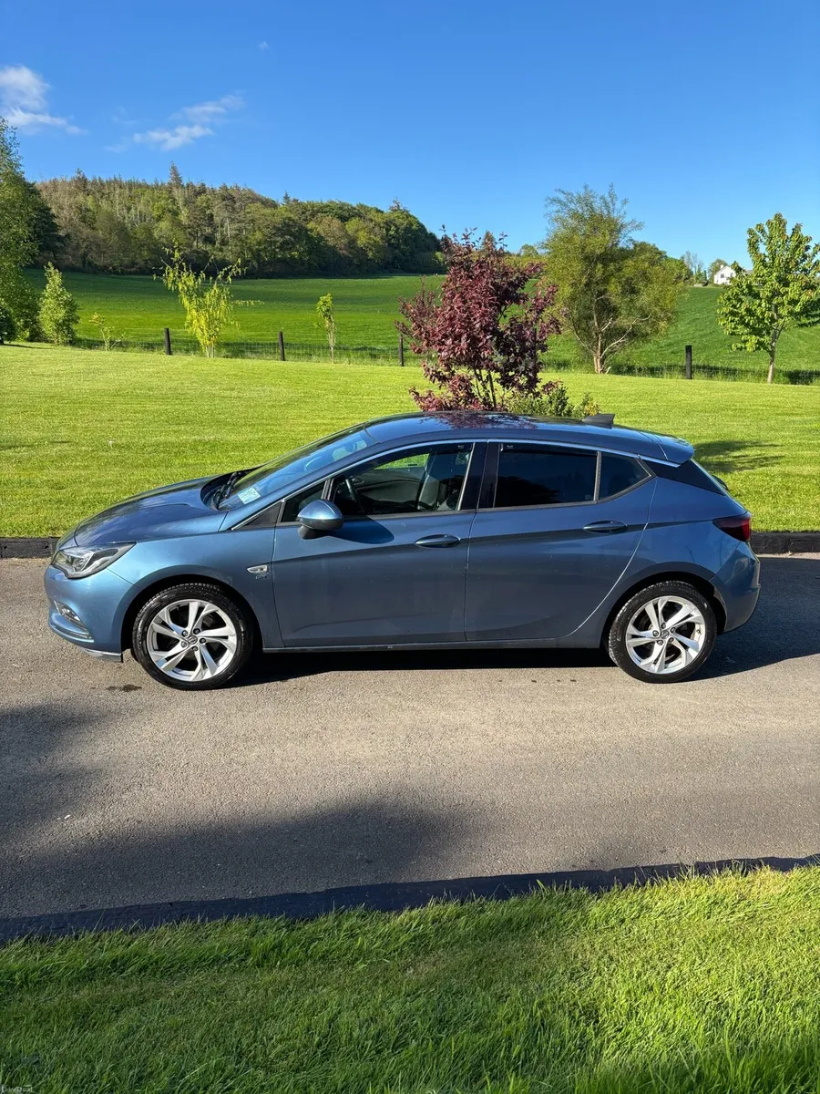 Opel Astra SRI 2017 - Image 3