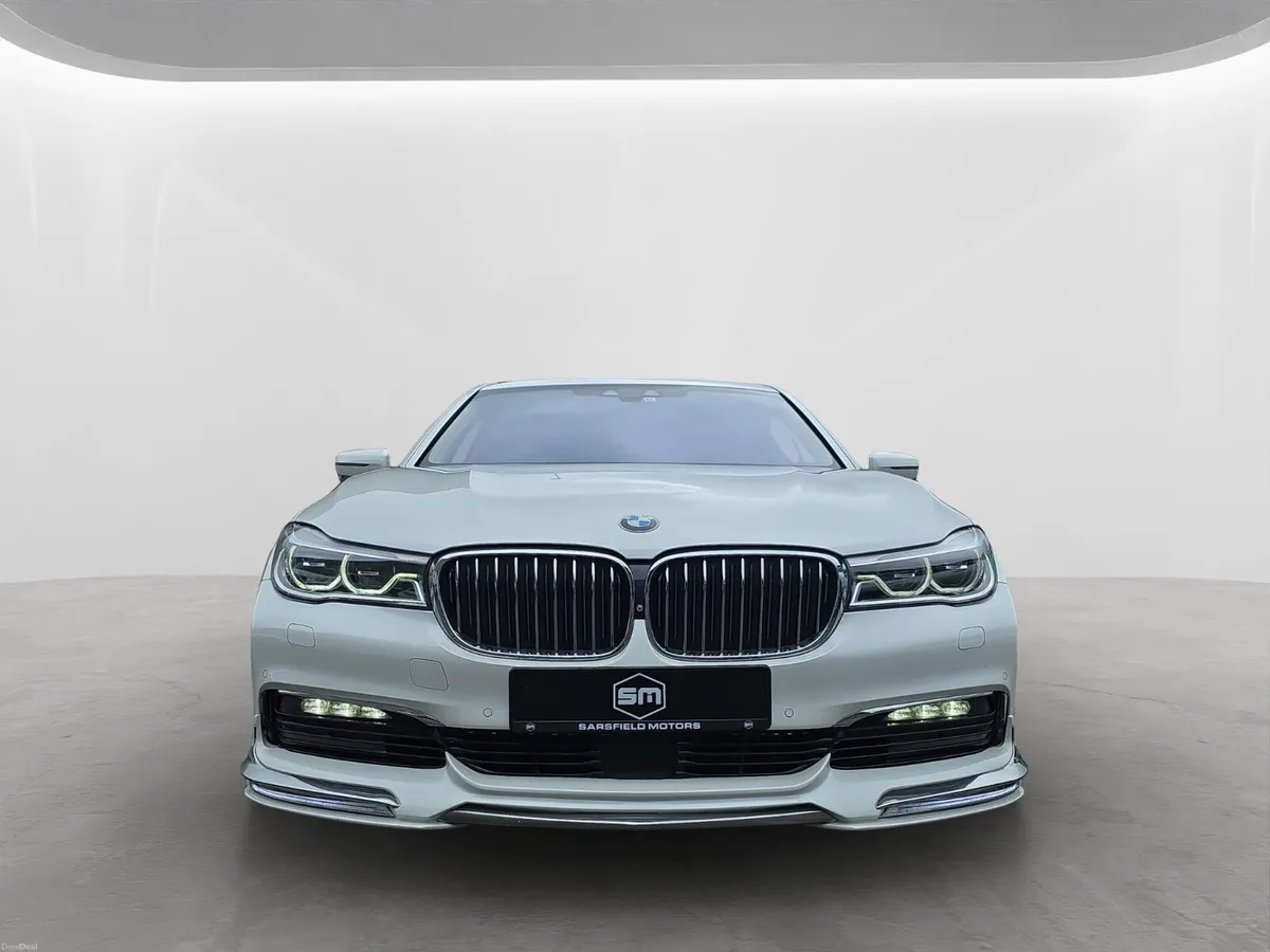 2017 BMW 740E M-SPORT AUTO. - Image 2