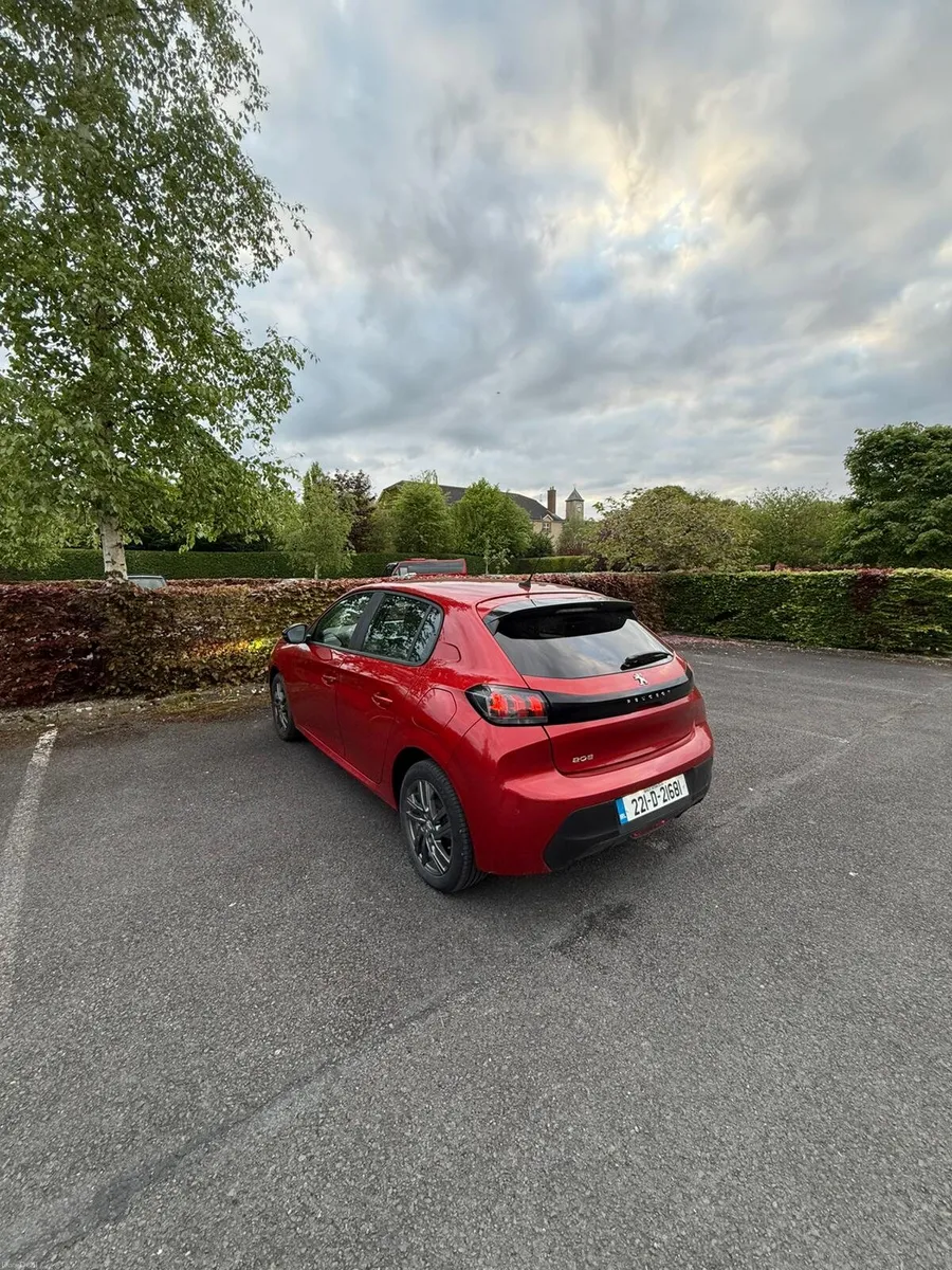 Peugeot 208 - Image 4