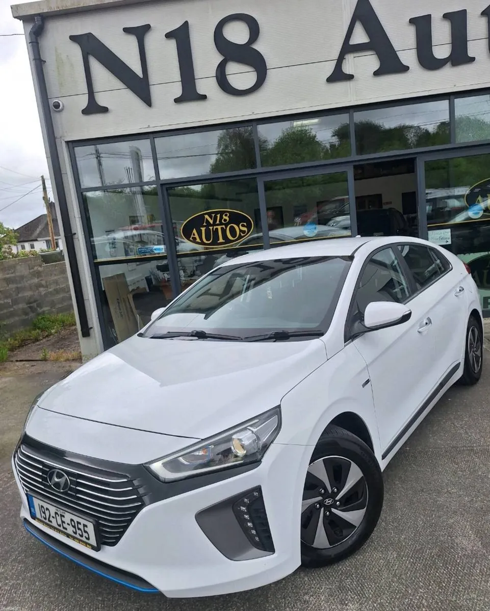 192 Hyundai Ioniq 1.6 Premium HEV NCT 2027 - Image 2