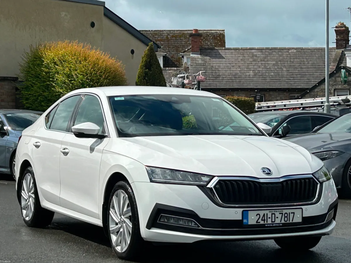 Skoda Octavia STYLE 2.0TDI 115BHP *LOW KMS* - Image 3