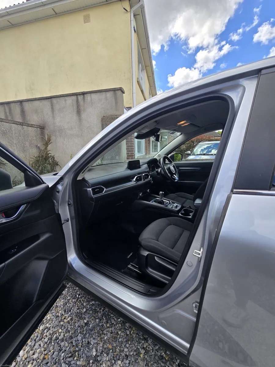 Mazda CX-5   77,000 km 2.2 EXECUTIVE SE 2018 - Image 4