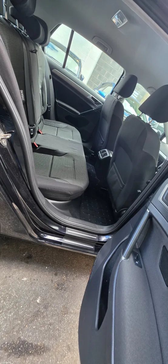 Vw Golf Automatic low Millage - Image 6