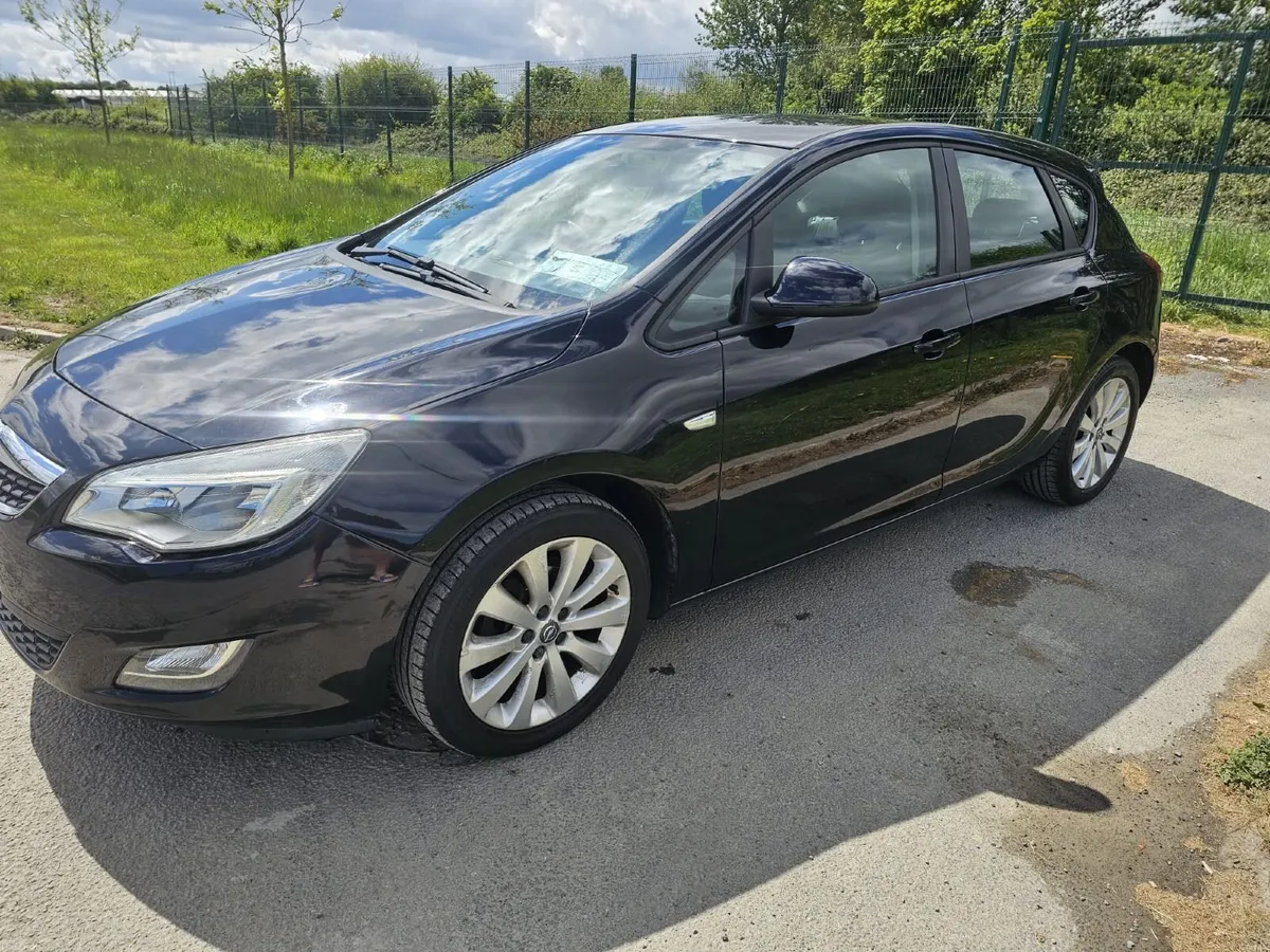 Opel Astra 2010 - Image 4