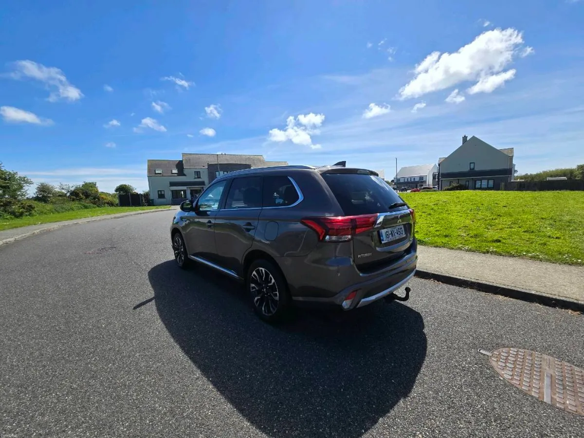 Mitsubishi Outlander PHEV 2.0 PHEV | 200BHP | High - Image 6