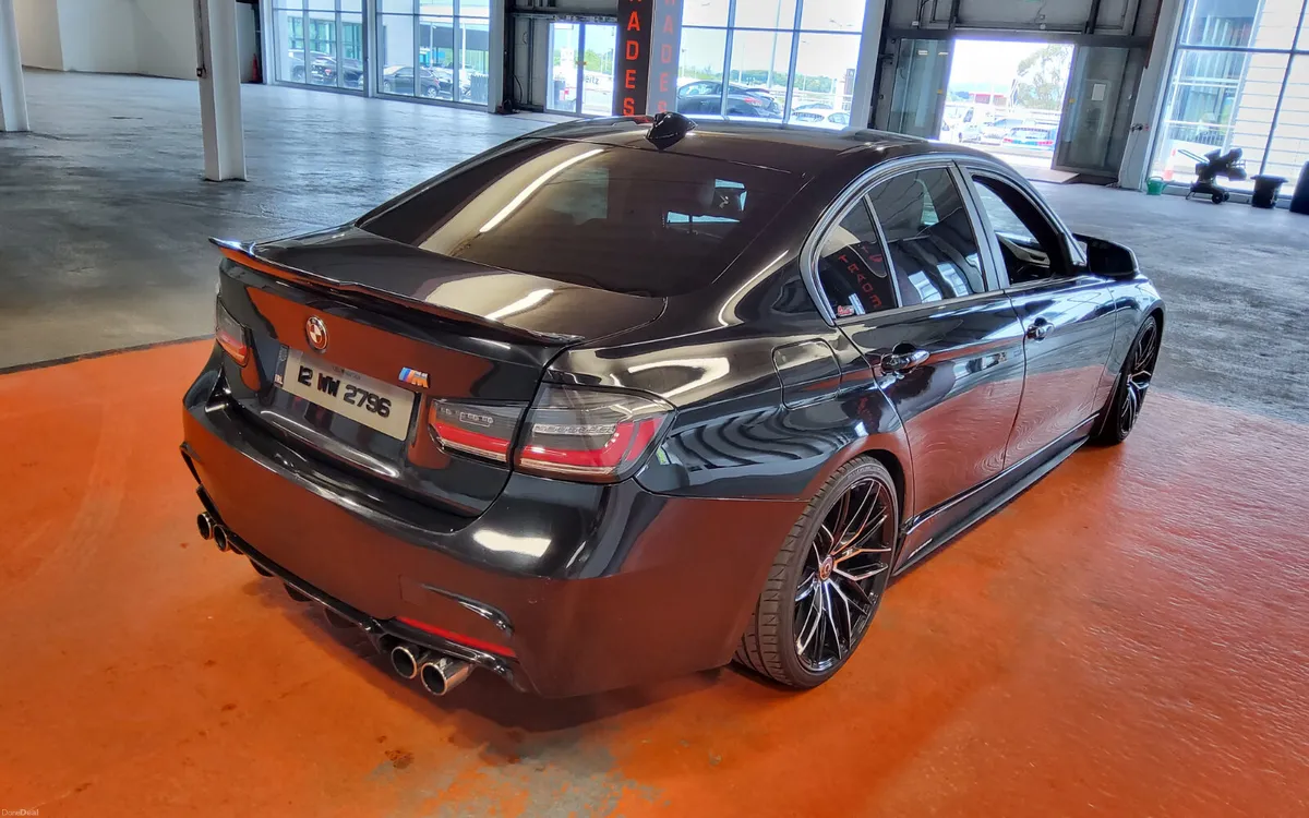 BMW 3-Series 2012 - Image 3