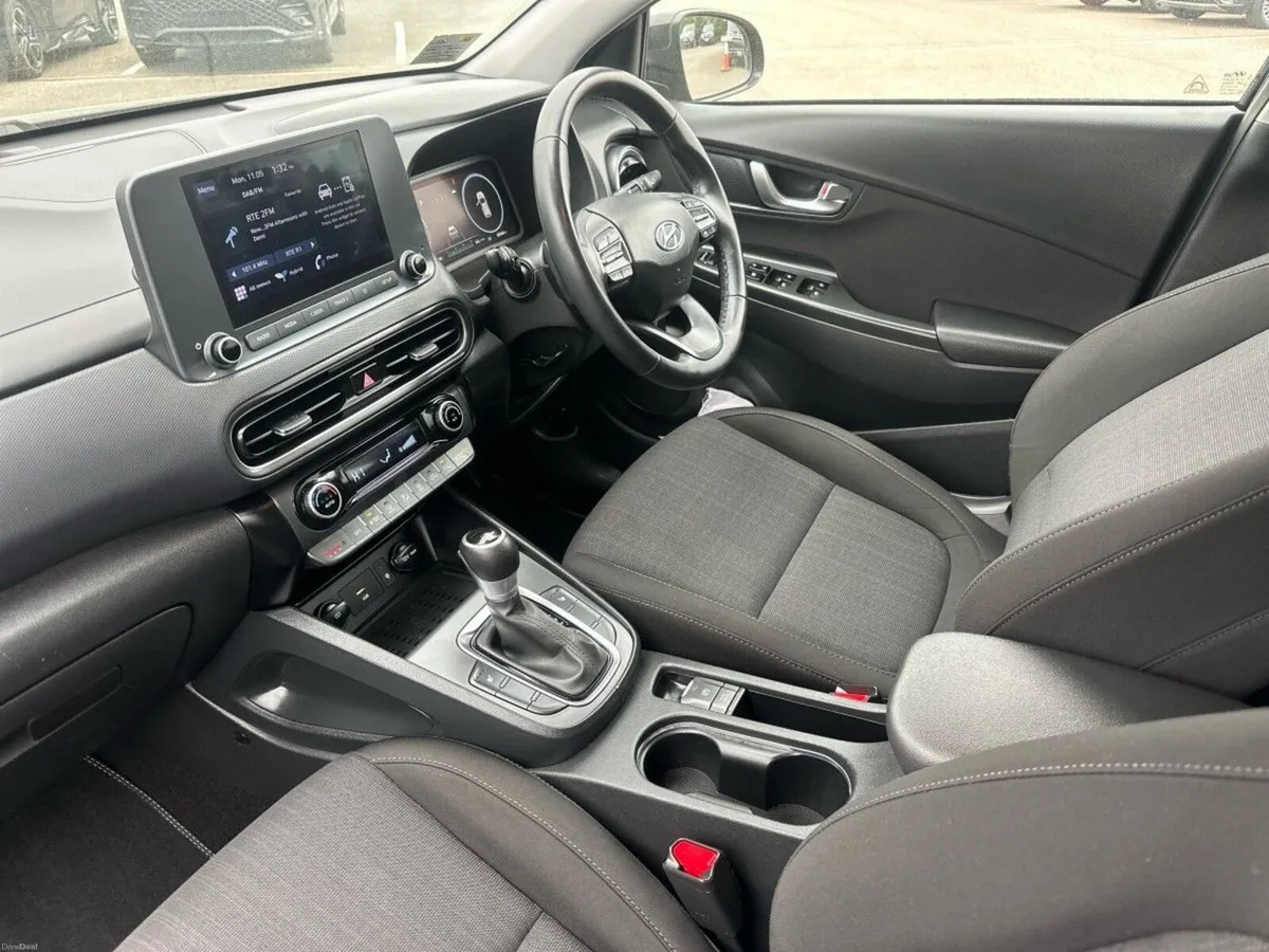 Hyundai KONA EXECUTIVE 1.6 HYBRID AUTO - Image 3