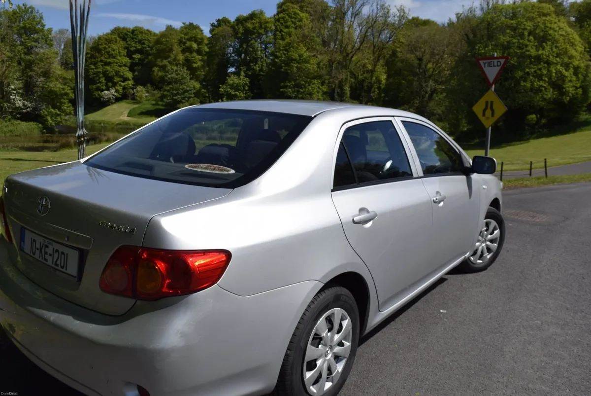 Toyota Corolla 2010 - Image 4