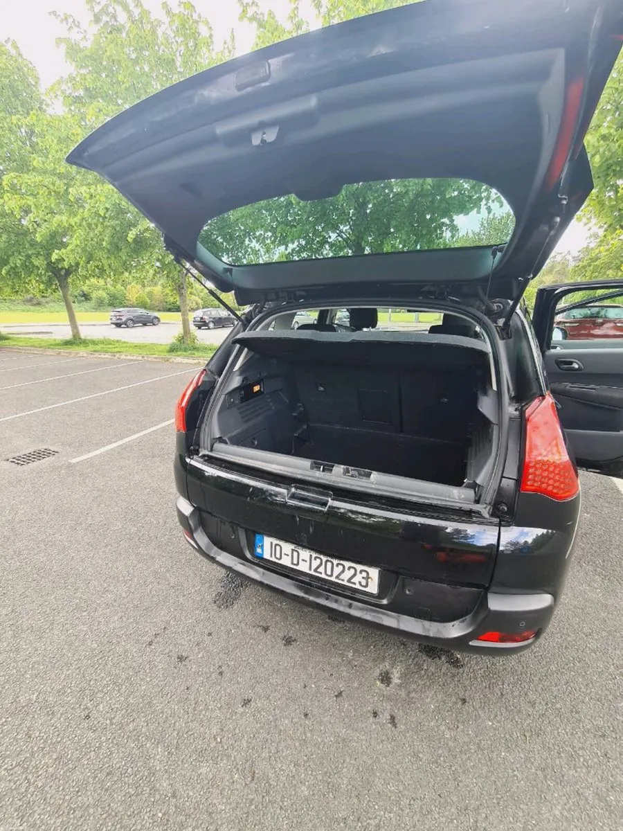 Peugeot 3008 5 Dr - Image 4