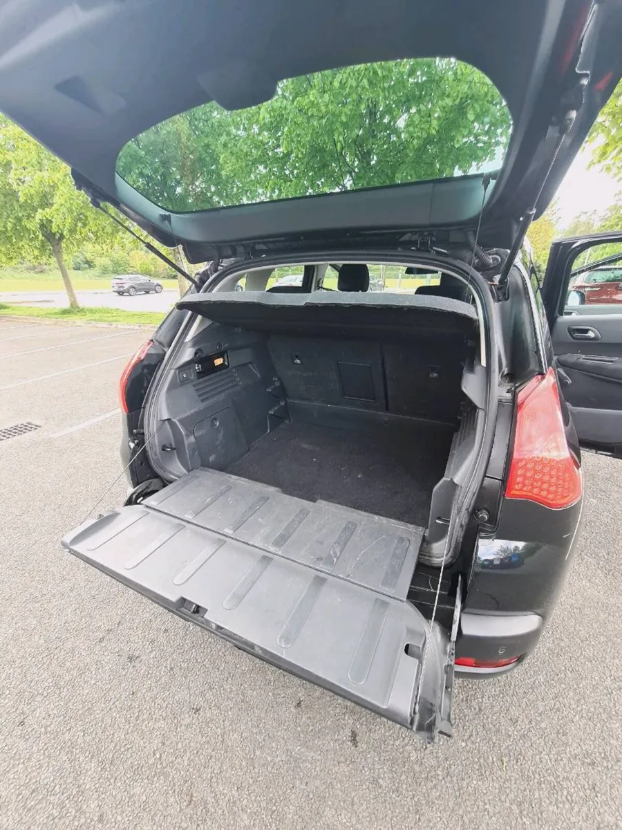 Peugeot 3008 5 Dr - Image 5