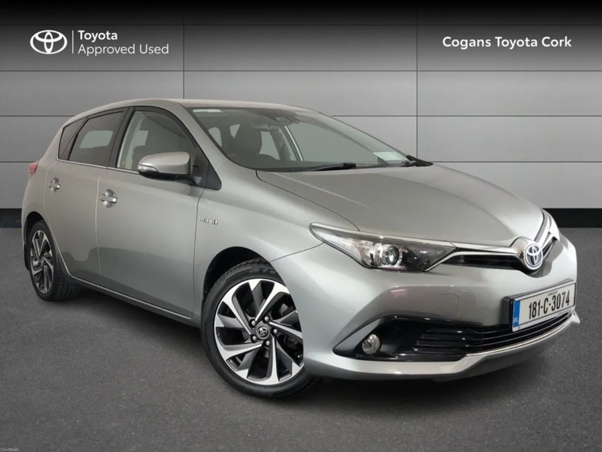 Toyota Auris HYBRID SOL 5DR 4DR AUTO - Image 1