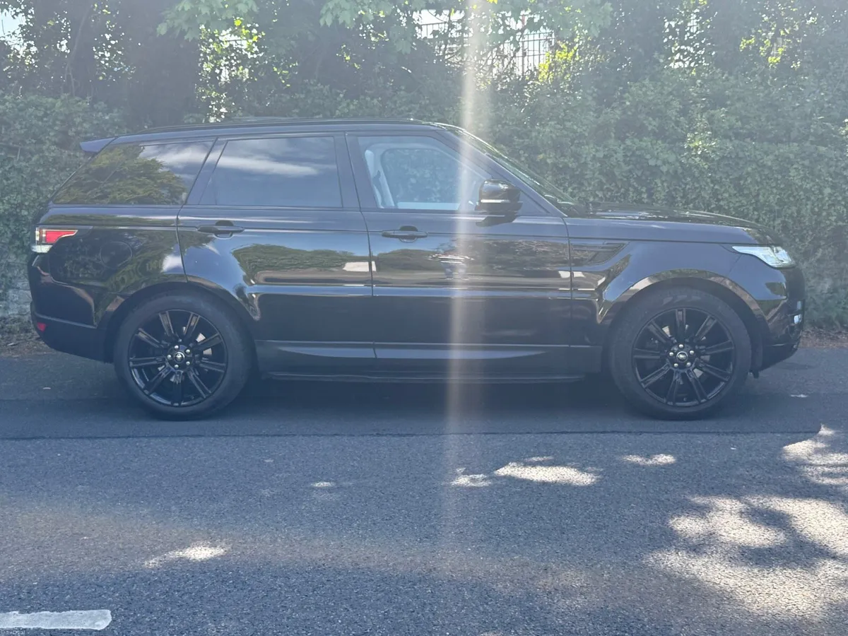 16 RANGE ROVER SPORT HSE BLACK - Image 2