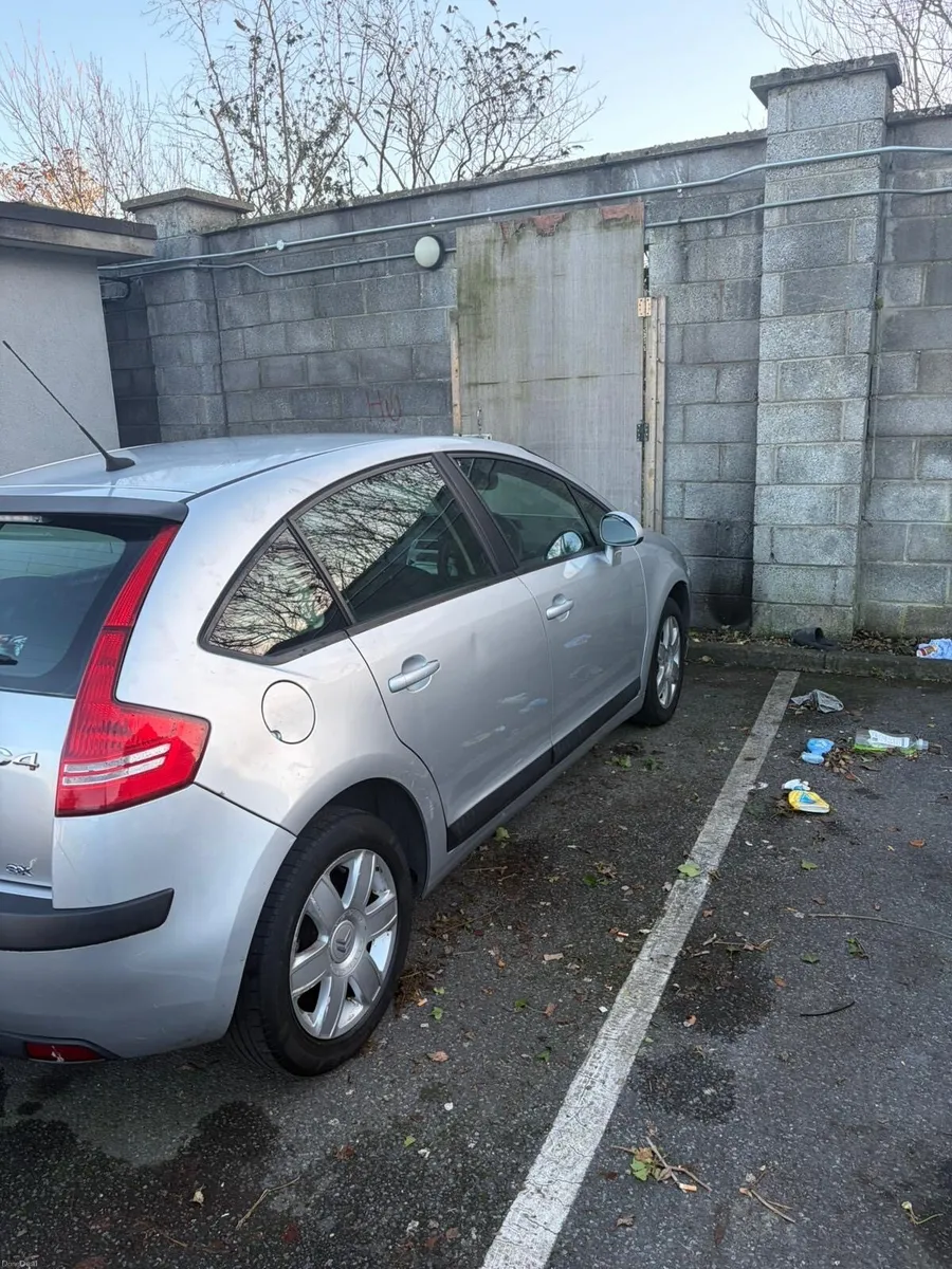 Car - Image 4