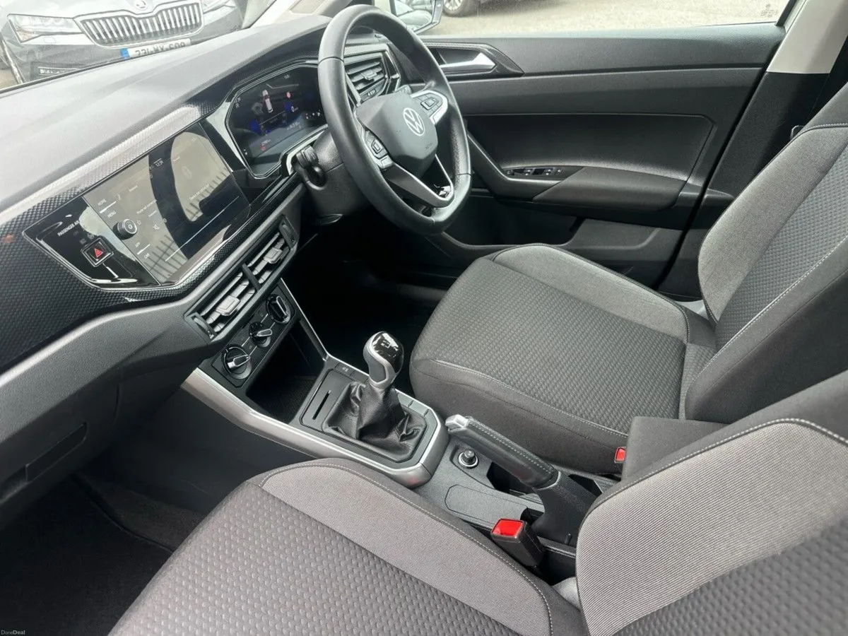 Volkswagen Polo LIFE 1.0TSI 95HP MANUAL - Image 3