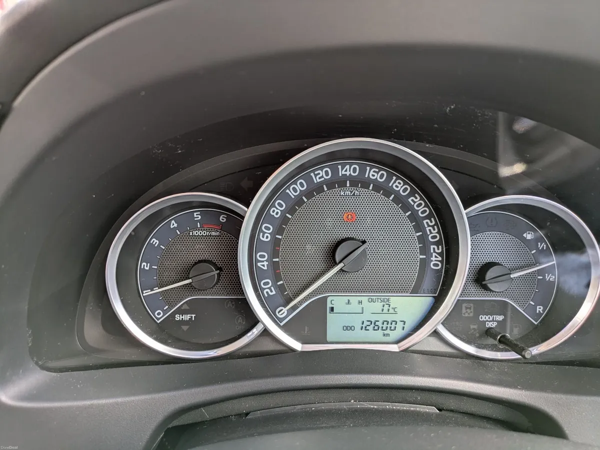 Toyota Auris 2015 1.4 Diesel SOL - Image 3