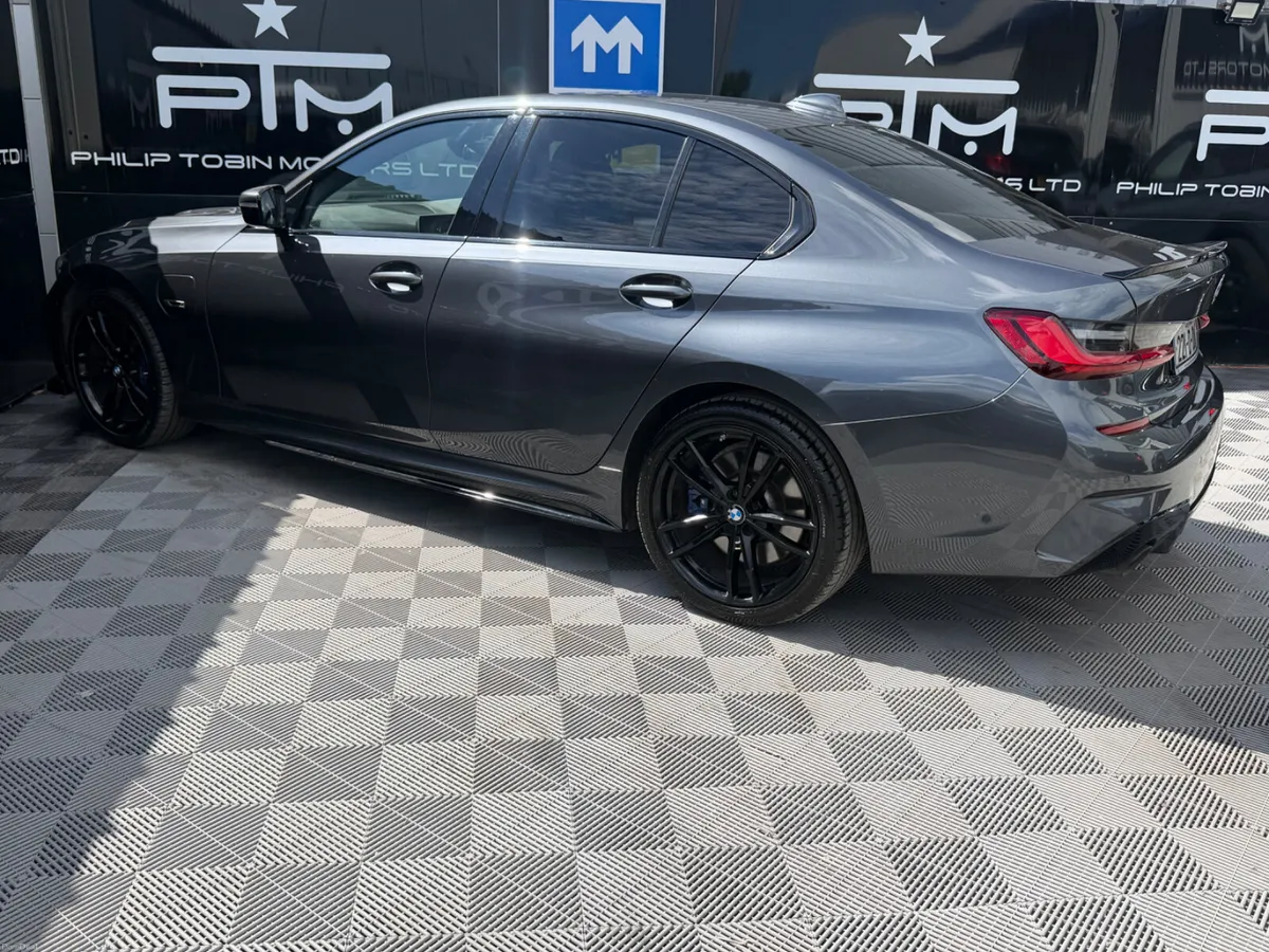 BMW 330e M Sport Pro G20 288HP Auto - Image 6