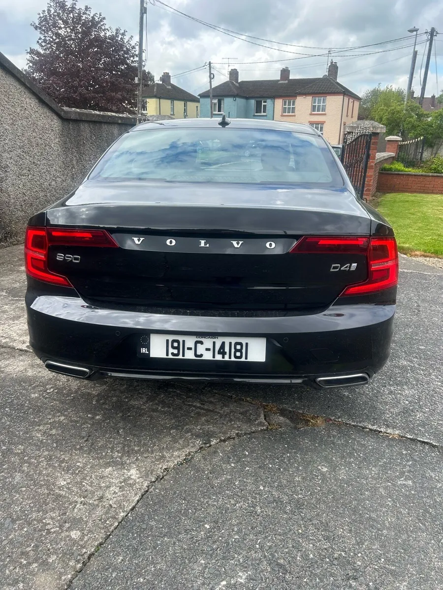 Volvo S90 - Image 4