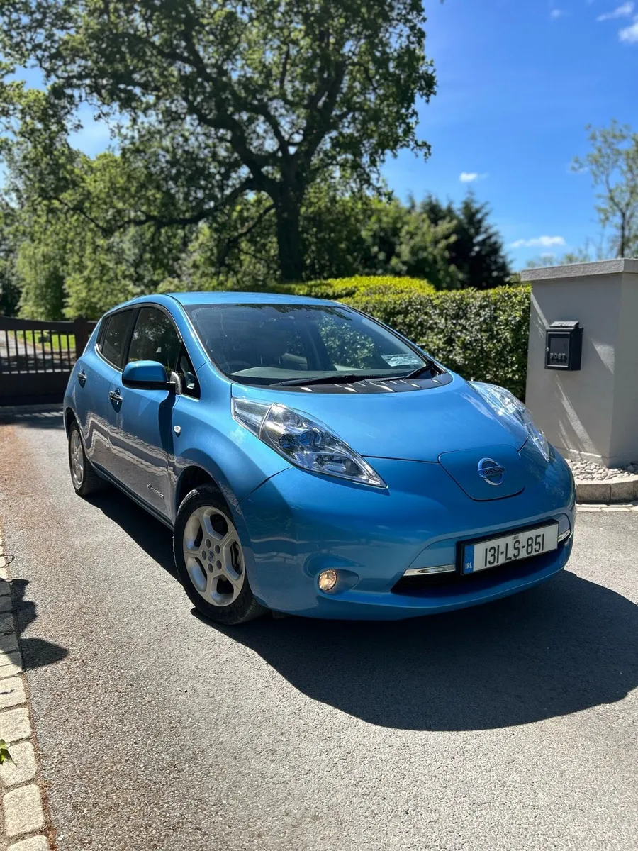 Nissan Leaf Clean & Well Maintained Electric Car - Image 2