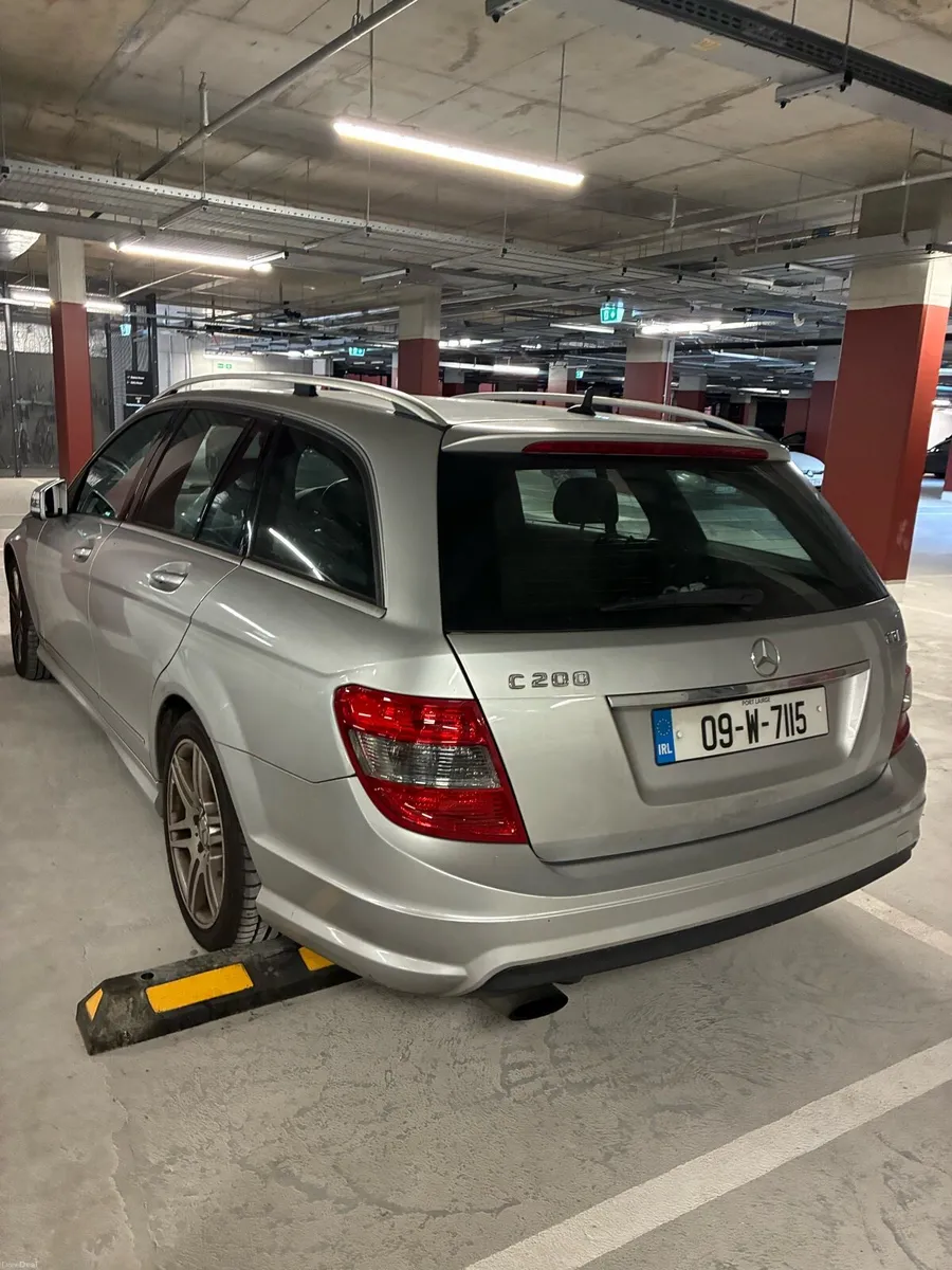 Mercedes Benz C-Class Estate - Image 3